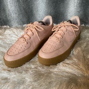 Wmns Nike Air Force 1 Sage Low "Coral Gum"